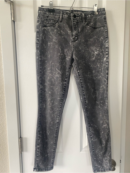 Mossimo Supply Co. Denim - Mossimo charcoal wash distressed denim high rise jeggings Sz 6/28